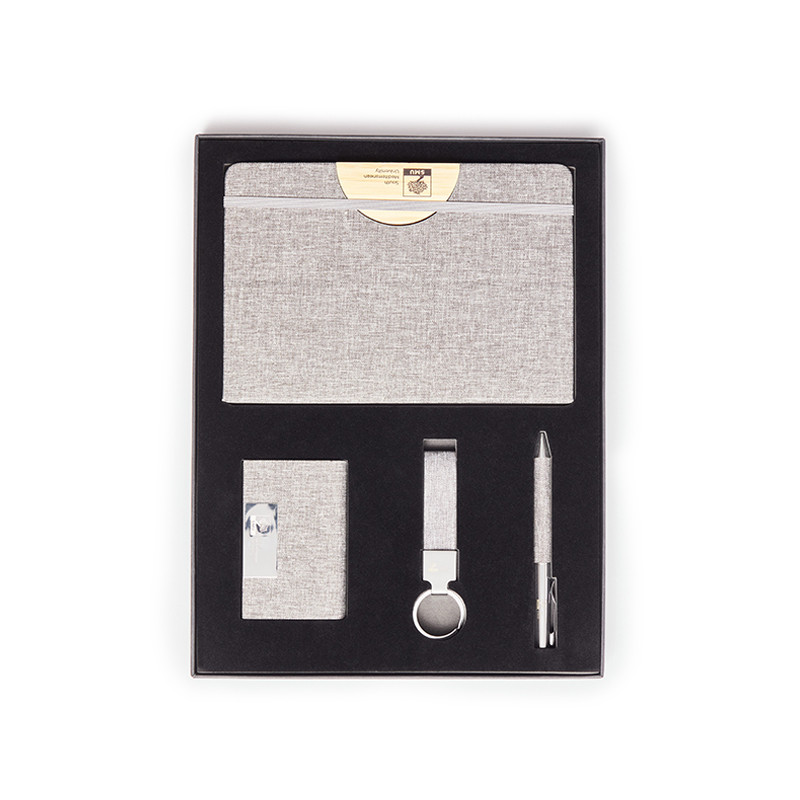 Gift Set (bloc note + porte carte + stylo + porte clé)